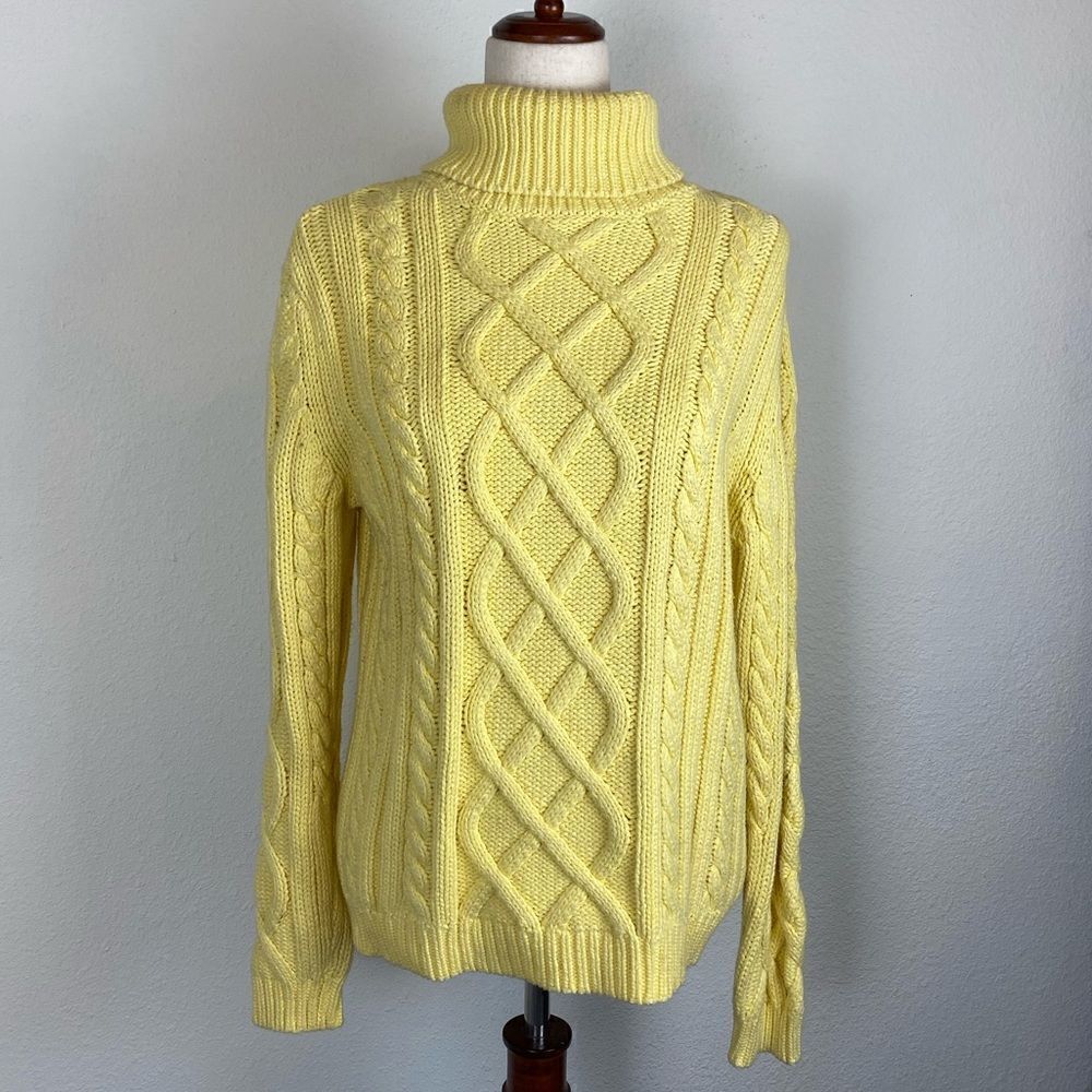 Sutton Studio Yellow Sweater Size L in EUC